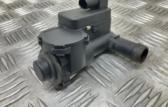 Volkswagen Touareg II Electric auxiliary coolant/water pump 7PP819810A