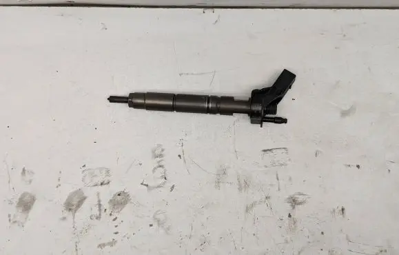 Mercedes-Benz ML W164 Fuel injector A6420701987