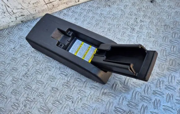 Jeep Patriot Armrest