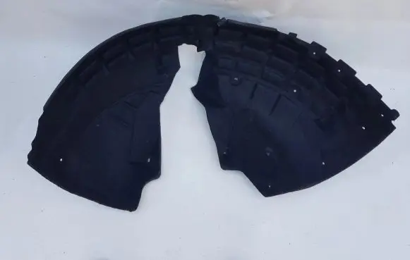 Audi Q3 8U Front arch 8U0821172C