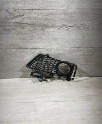 Front bumper lower grill