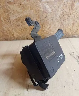Volkswagen Golf V ABS Pump 1C0907379M 00007884E1 10096003353