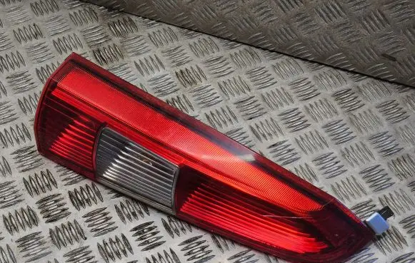 Volvo S70 V70 V70 XC Rear/tail lights 9154493