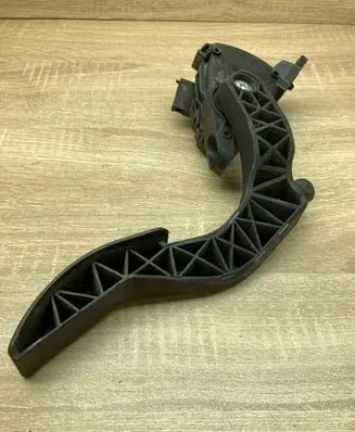 Audi A4 S4 B7 8E 8H Accelerator throttle pedal 8E1721523G 6PV00837506