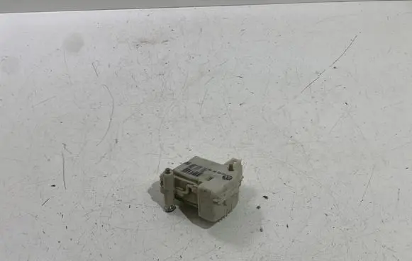 Audi A6 S6 C5 4B Central locking motor 4B0862153