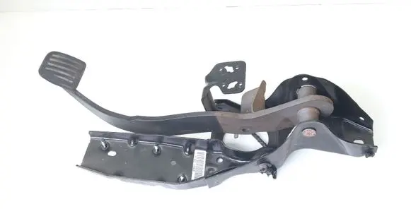 Ford S-MAX Brake pedal 6G922D094JF