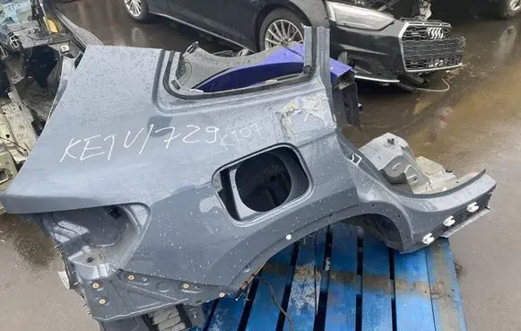 BMW iX1 Rear quarter panel 