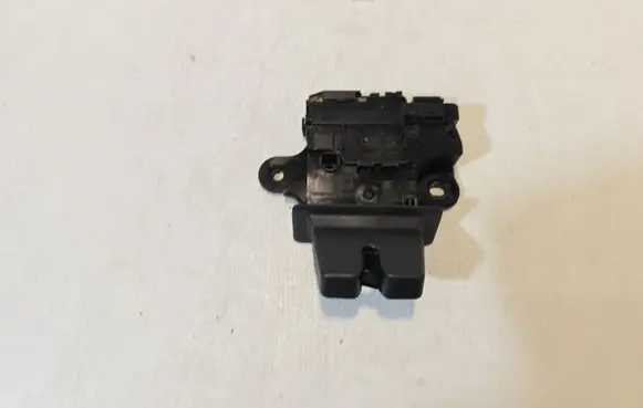 Opel Cascada Tailgate/trunk/boot lock/catch/latch 13501988 643875933 0011300