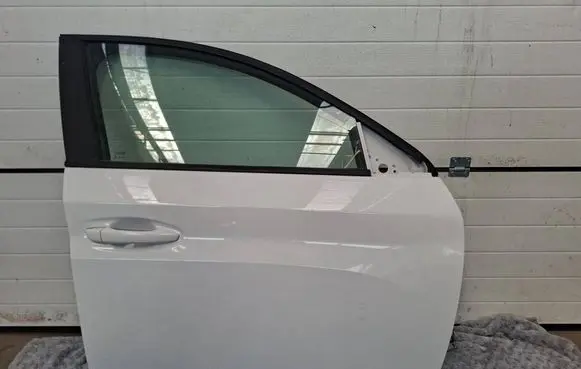 Peugeot 208 II Front door 1234