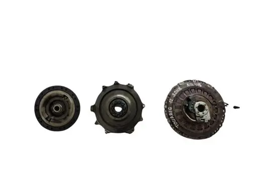 Volkswagen Touareg II Clutch set kit L032040G6500 06E105269C