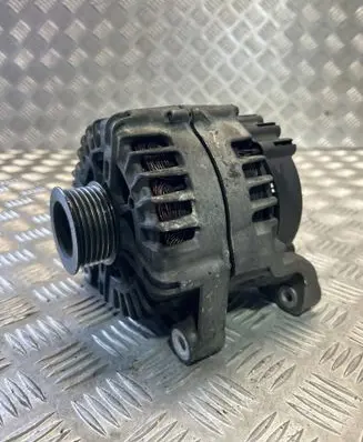 BMW 5 E60 E61 Generator/alternator 7802261