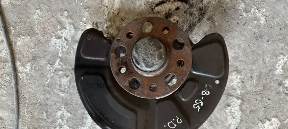 Mercedes-Benz E W212 Front wheel hub spindle knuckle