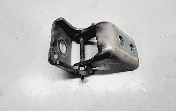 Citroen DS7 Crossback Front door upper hinge 9671886880