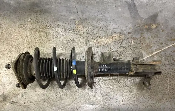 KIA Ceed Front shock absorber with coil spring 84610A5000