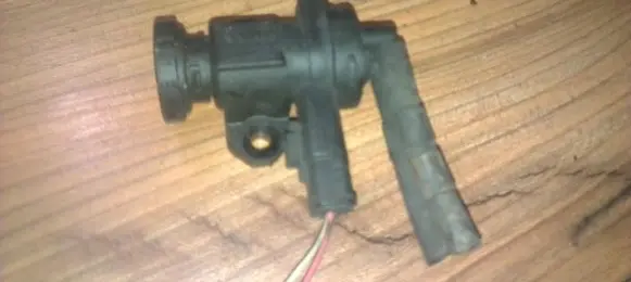 Citroen Berlingo Turbo solenoid valve 0928400414 9635704380