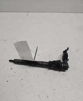 KIA Sorento Fuel injector 338004A500