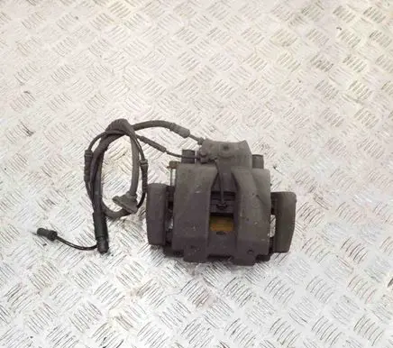 BMW X3 F25 Front brake caliper