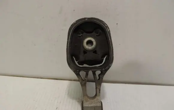 Opel Corsa F Engine mount vacuum valve 9838558180