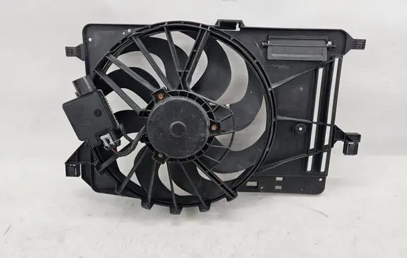Ford Focus Electric radiator cooling fan DV61-8C607-AB