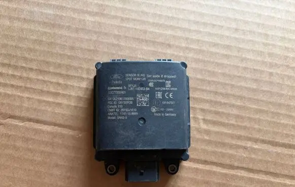 Ford Kuga III Blind spot module LJ6T14D453BA