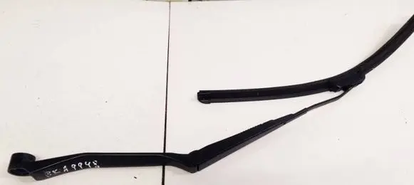 Front wiper blade arm