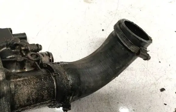 Intercooler hose/pipe