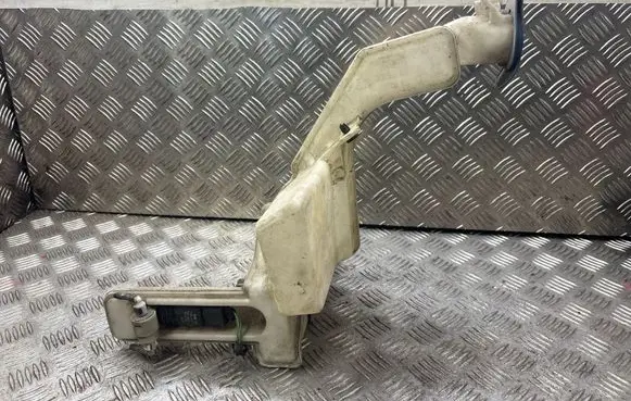 Volkswagen PASSAT B6 Windshield washer fluid reservoir/tank 3C0955453P