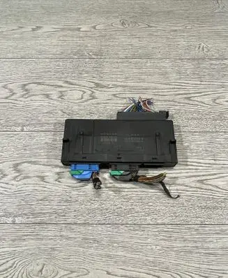 BMW 3 E90 E91 Comfort/convenience module 9247470 9247469 10681810