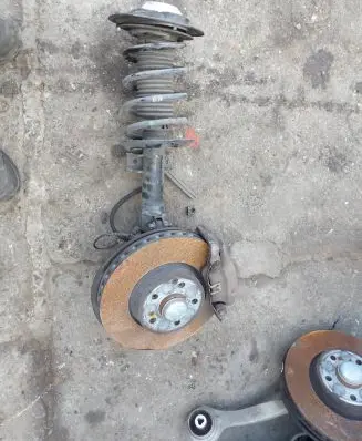 Mercedes-Benz E W212 Front wheel hub spindle knuckle