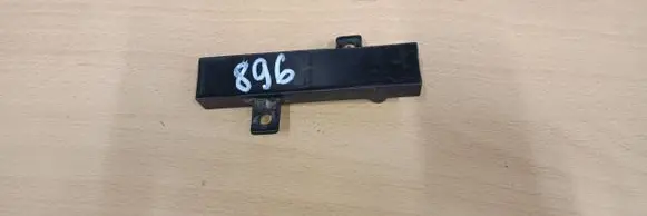 Mercedes-Benz E W211 Keyless (KESSY) go control unit/module 2118202475 33501301 3253Q3