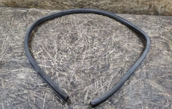 Mercedes-Benz SL AMG R230 Front door rubber seal