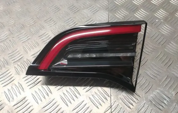 Tesla Model 3 Rear/tail lights 2SD2715015