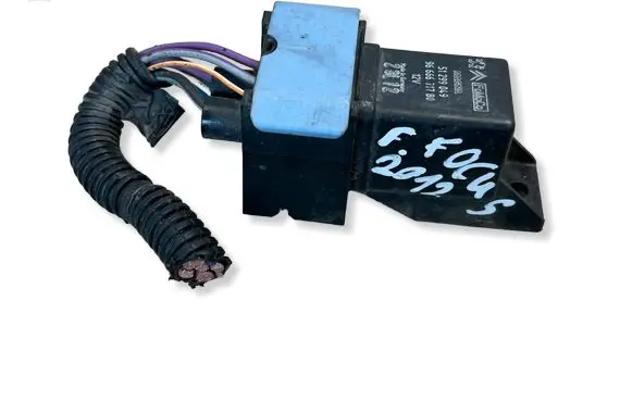 Ford Focus Glow plug pre-heat relay 51299049 9666671780 25512