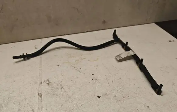 Peugeot 3008 II Fuel return line/hose 9824723180 0445130193