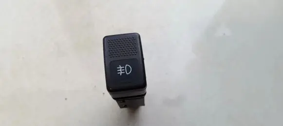Fog light switch