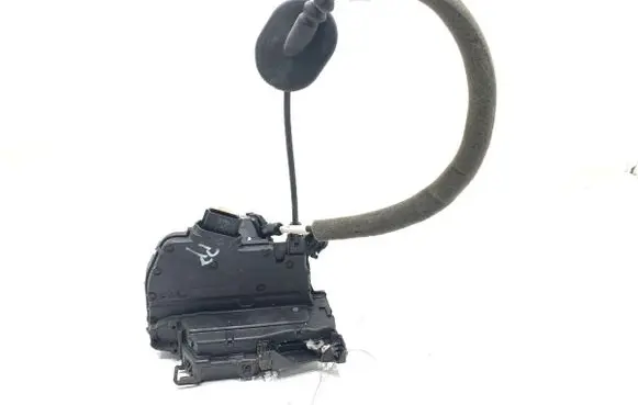 Renault Captur Front door lock 805022764R