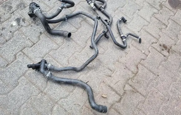 Ford Focus Engine coolant pipe/hose