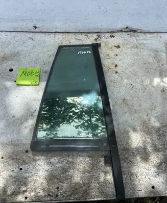 Skoda Octavia Mk1 (1U) Rear door window glass 43R00049