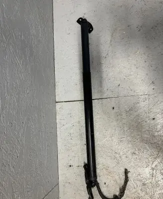 Subaru Forester SK Tailgate/trunk strut/damper 63320SJ010