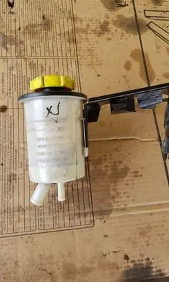 Jaguar XJ X351 Power steering fluid tank/reservoir YC15-3R700-A