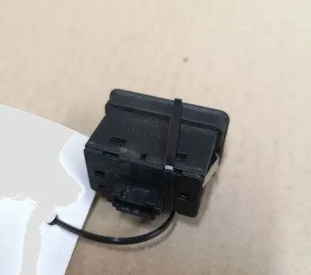 BMW 5 E39 Electric window control switch 8368974