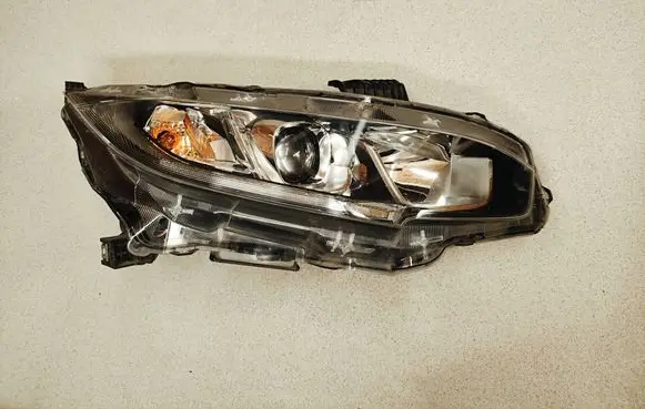 Honda Civic X Headlight/headlamp 10018562
