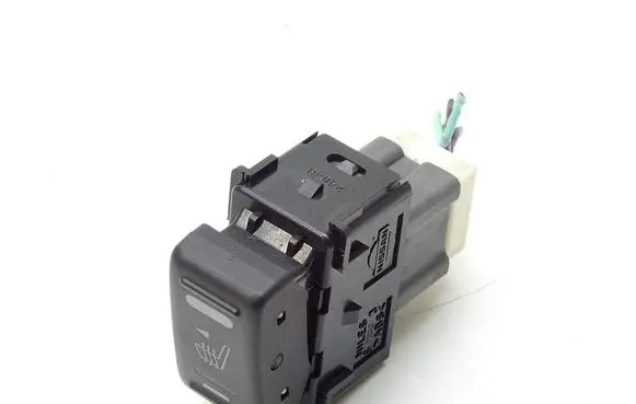 Nissan NP300 Seat heating switch 