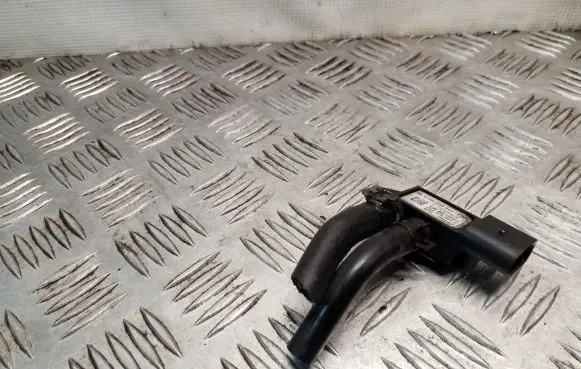Skoda Octavia Mk2 (1Z) Exhaust gas pressure sensor 059906051C 0281006083