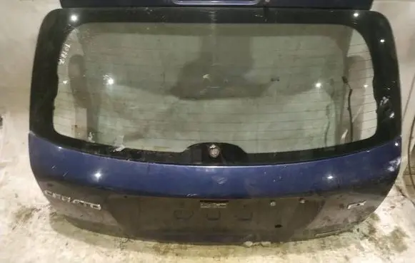 KIA Cerato Tailgate/trunk/boot lid MELYNAS