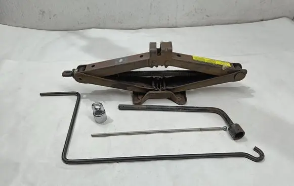 Lexus RX 330 - 350 - 400H Lift Jack 091110R030