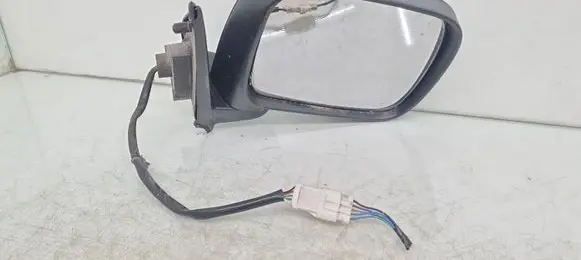 Nissan Terrano Front door electric wing mirror 876020