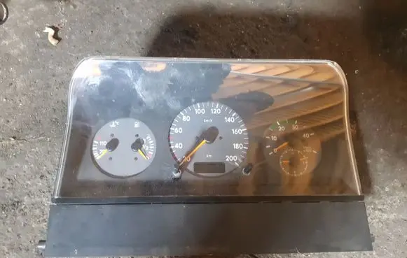 Volkswagen II LT Speedometer (instrument cluster) 2D0919860F