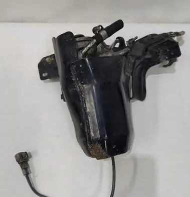 Subaru Forester SJ Fuel filter housing 