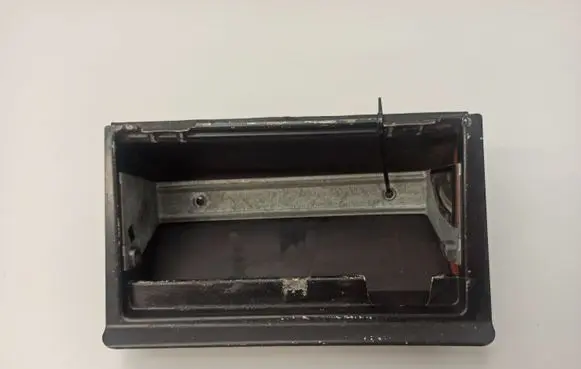 Mercedes-Benz COMPAKT W115 Ashtray (front) 1146830025